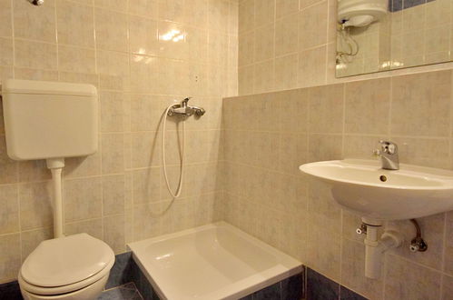 Photo 11 - 1 bedroom Apartment in Orebić with swimming pool and garden