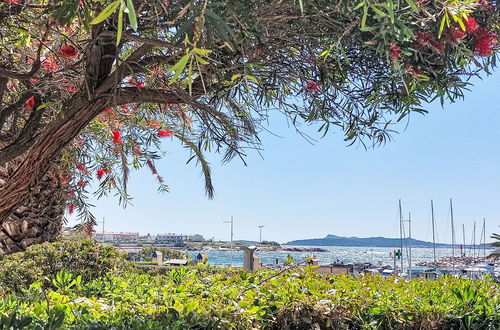 Photo 30 - 1 bedroom Apartment in Six-Fours-les-Plages with swimming pool and garden