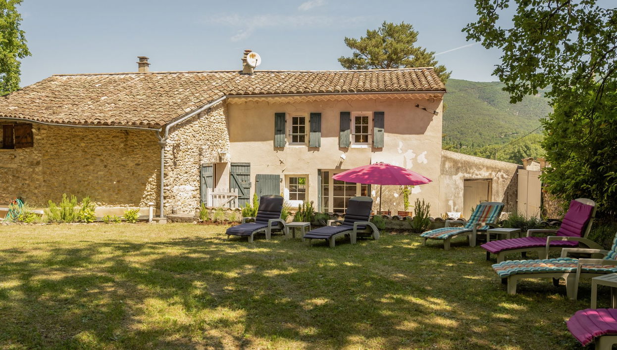 Maison de 5 chambres à Le Poët-Laval avec jardin et terrasse - Photo 1