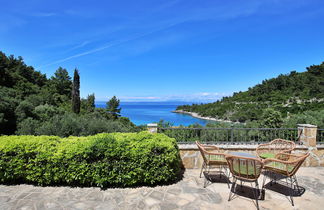 Foto 2 - Casa con 2 camere da letto a Korčula con giardino e terrazza