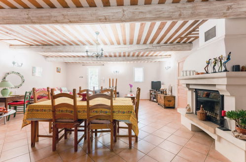 Photo 8 - Maison de 3 chambres à Pernes-les-Fontaines avec piscine privée et terrasse