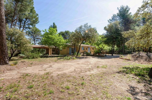 Foto 29 - Casa con 3 camere da letto a Pernes-les-Fontaines con piscina privata e terrazza