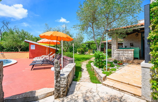 Apartamento de 2 quartos em Tinjan com piscina privada e jardim - Foto 27