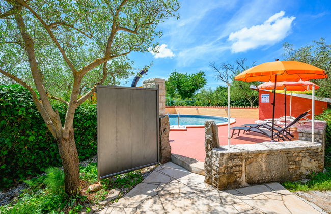 Apartamento de 2 quartos em Tinjan com piscina privada e jardim - Foto 26