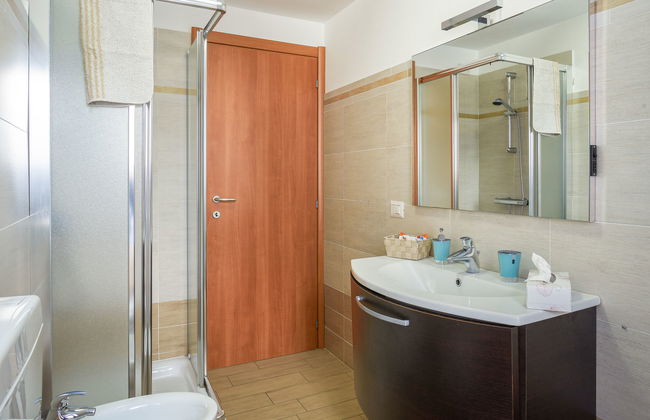 Apartamento de 4 quartos em Vercana com jardim e terraço - Foto 19