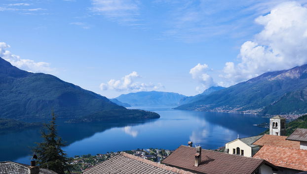 6 bedroom House in Vercana with garden and terrace - Photo 2