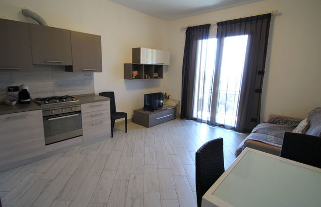 Apartamento de 3 quartos em Moneglia com piscina e jardim - Foto 6