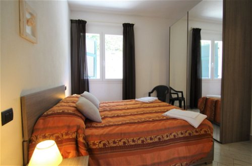 Foto 11 - Appartamento con 2 camere da letto a Moneglia con piscina e vista mare