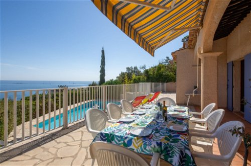 Photo 4 - Maison de 4 chambres à Sainte-Maxime avec piscine privée et vues à la mer