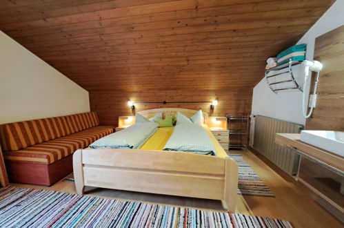 Foto 14 - Appartamento con 2 camere da letto a Mayrhofen con vista sulle montagne