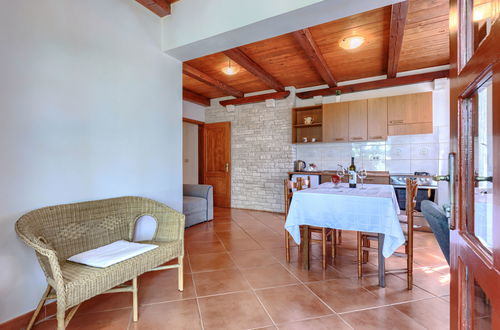 Foto 6 - Apartamento de 2 quartos em Kanfanar com piscina e jardim