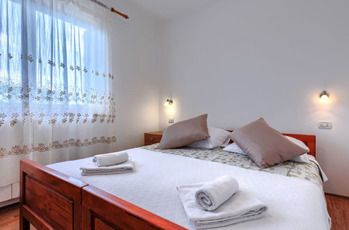 Foto 23 - Apartamento de 2 quartos em Kanfanar com piscina e jardim
