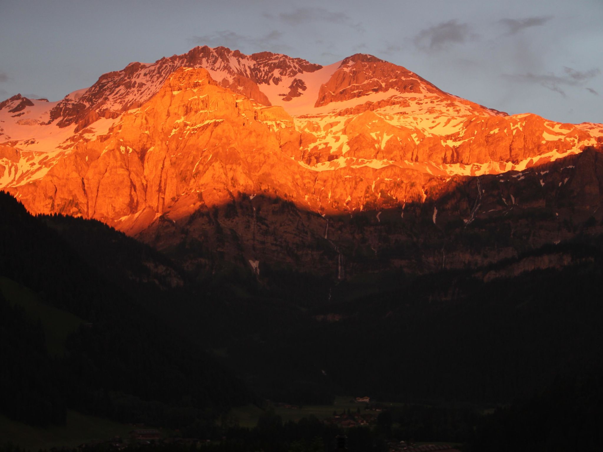 Foto 10 - Appartamento con 2 camere da letto a Lenk con vista sulle montagne