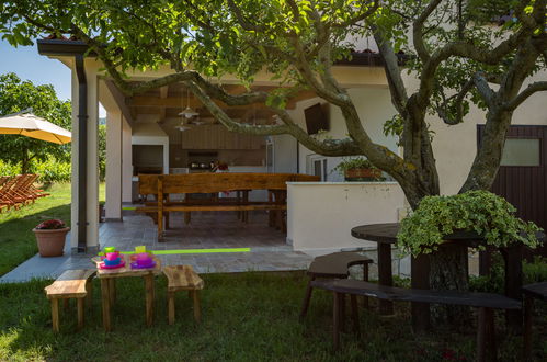 Photo 54 - Maison de 5 chambres à Pićan avec piscine privée et terrasse