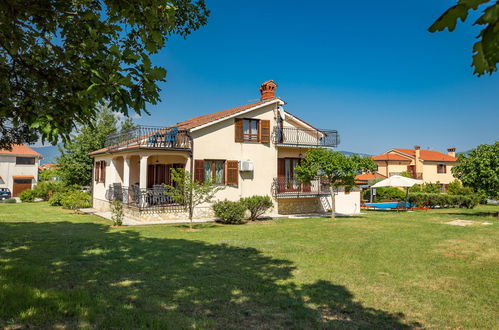 Foto 52 - Casa de 5 quartos em Pićan com piscina privada e jardim