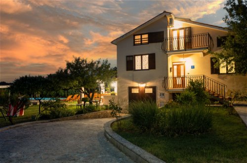 Foto 50 - Haus mit 5 Schlafzimmern in Pićan mit privater pool und terrasse