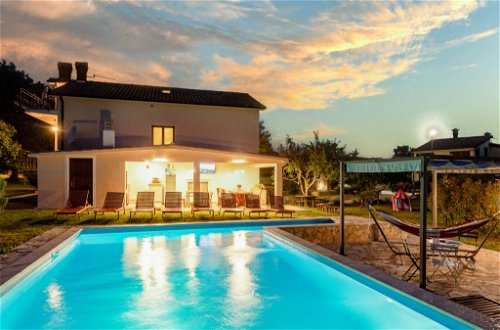 Foto 48 - Haus mit 5 Schlafzimmern in Pićan mit privater pool und terrasse