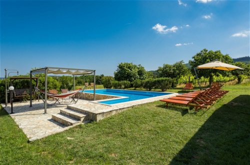 Foto 6 - Haus mit 5 Schlafzimmern in Pićan mit privater pool und terrasse