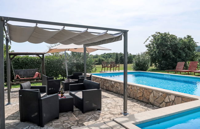 Casa de 6 quartos em Pićan com piscina privada e jardim - Foto 16