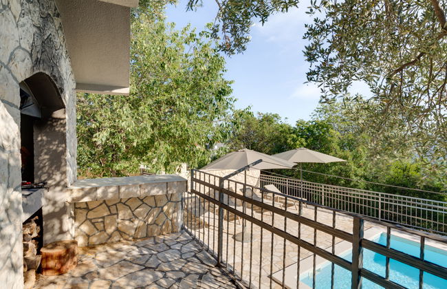 Apartamento de 3 quartos em Jasenice com piscina e terraço - Foto 32