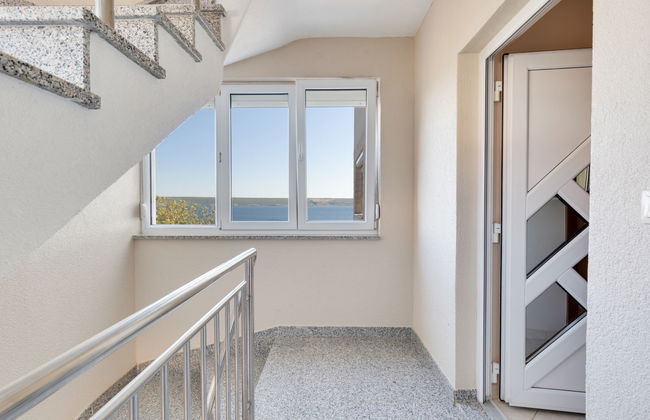 Apartamento de 3 quartos em Jasenice com piscina e terraço - Foto 31
