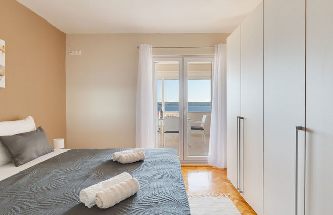 Apartamento de 3 quartos em Jasenice com piscina e terraço - Foto 15