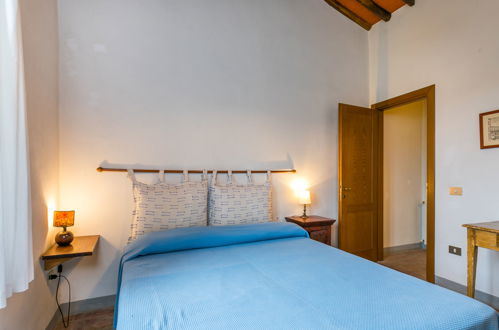 Foto 18 - Apartment mit 1 Schlafzimmer in Pescia mit schwimmbad und garten