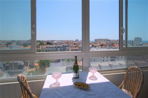 Foto 1 - Apartamento de 2 habitaciones en Les Sables-d'Olonne con vistas al mar