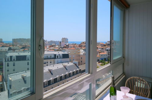 Photo 17 - 2 bedroom Apartment in Les Sables-d'Olonne with sea view