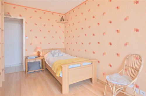 Foto 9 - Appartamento con 2 camere da letto a Les Sables-d'Olonne con vista mare