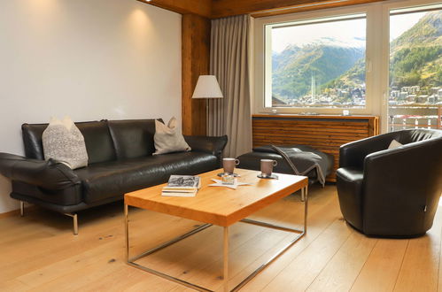 Foto 2 - Apartamento de 2 habitaciones en Zermatt con vistas a la montaña