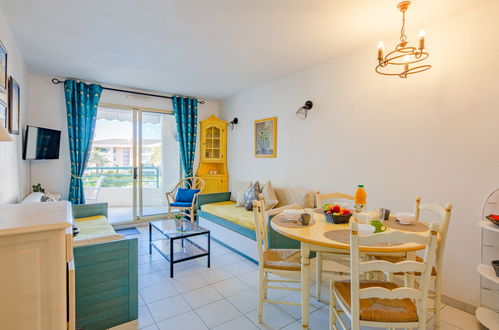 Photo 9 - 1 bedroom Apartment in Fréjus with swimming pool and terrace