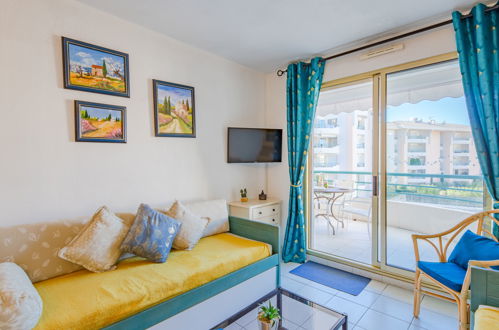 Photo 2 - Appartement de 1 chambre à Fréjus avec piscine et vues à la mer