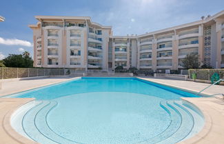 Foto 3 - Appartamento con 1 camera da letto a Fréjus con piscina e terrazza