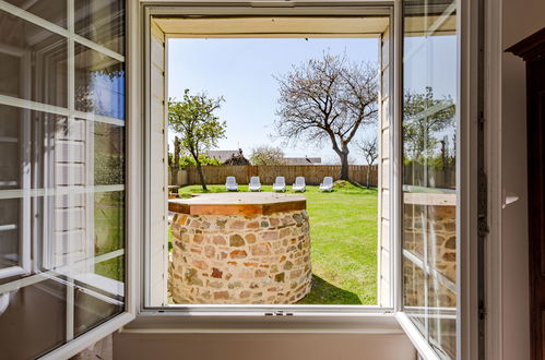 Photo 12 - Maison de 2 chambres à Créances avec jardin et terrasse