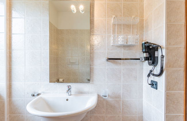 Apartamento de 3 quartos em Garda com piscina e jardim - Foto 25