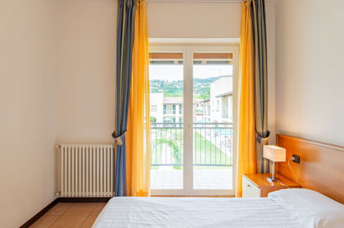 Photo 18 - 2 bedroom Apartment in Garda with swimming pool and mountain view