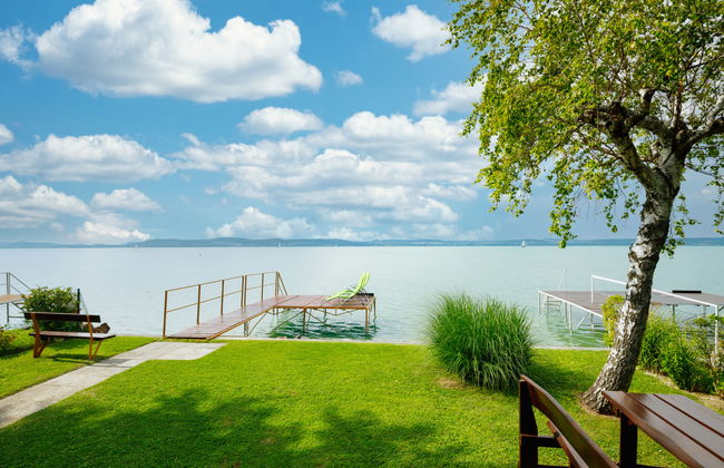 Casa de 3 quartos em Balatonlelle com jardim e terraço - Foto 3
