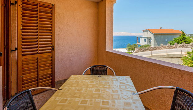 Apartment mit 2 Schlafzimmern in Karlobag mit schwimmbad und terrasse - Foto 3