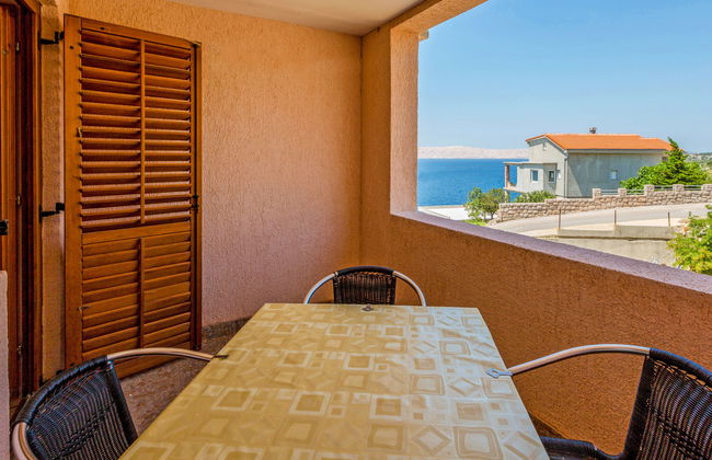 Appartamento con 2 camere da letto a Karlobag con piscina e terrazza - Foto 3