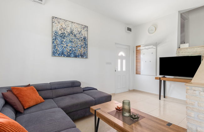 Maison de 4 chambres à Novigrad avec jardin et terrasse - Photo 7