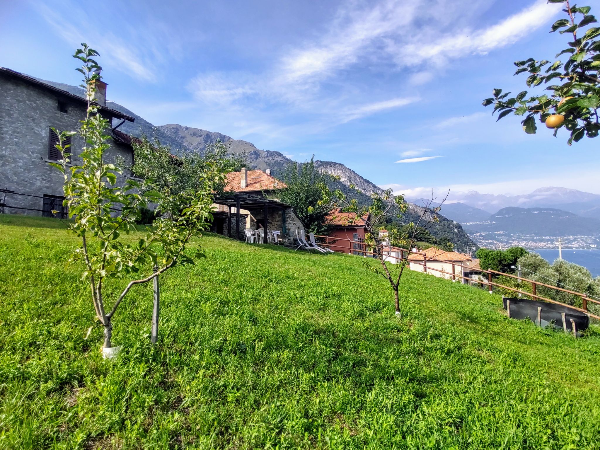 Foto 27 - Haus mit 2 Schlafzimmern in Pianello del Lario mit garten und blick auf die berge