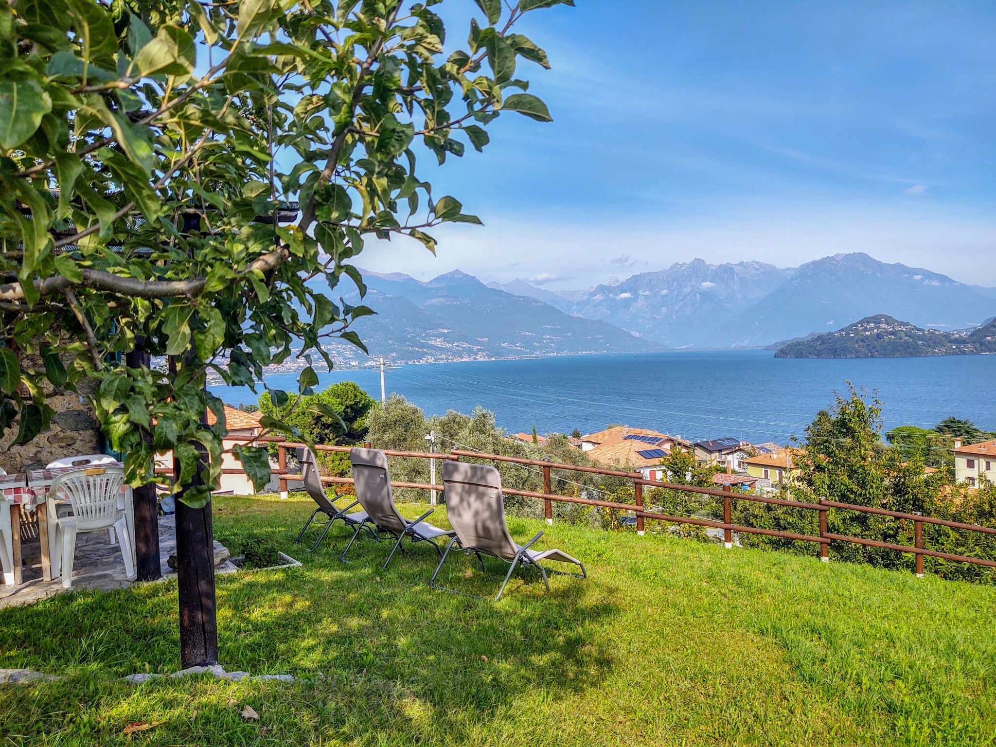 Photo 25 - Maison de 2 chambres à Pianello del Lario avec jardin et terrasse