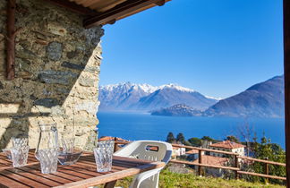 Photo 2 - Maison de 2 chambres à Pianello del Lario avec jardin et vues sur la montagne