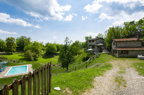 Photo 5 - Maison de 2 chambres à Fabbriche di Vergemoli avec piscine et jardin