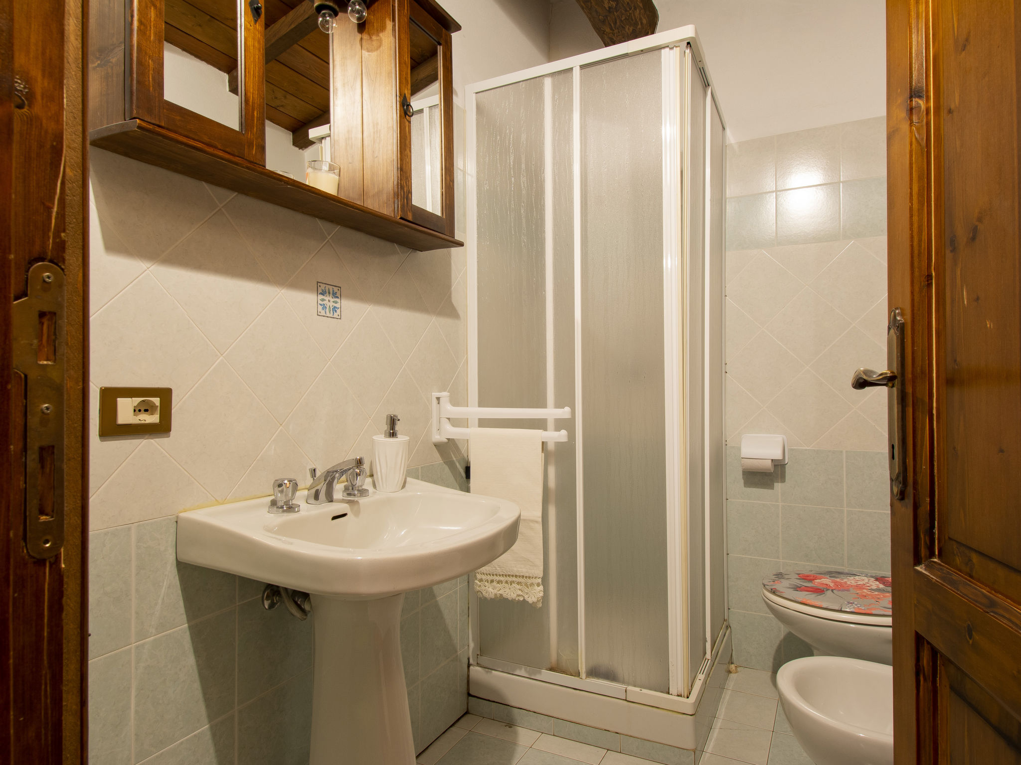 Photo 30 - 4 bedroom House in Fabbriche di Vergemoli with private pool and garden