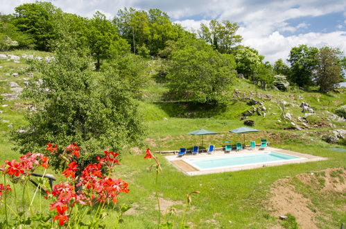 Foto 29 - Casa de 2 quartos em Fabbriche di Vergemoli com piscina e jardim