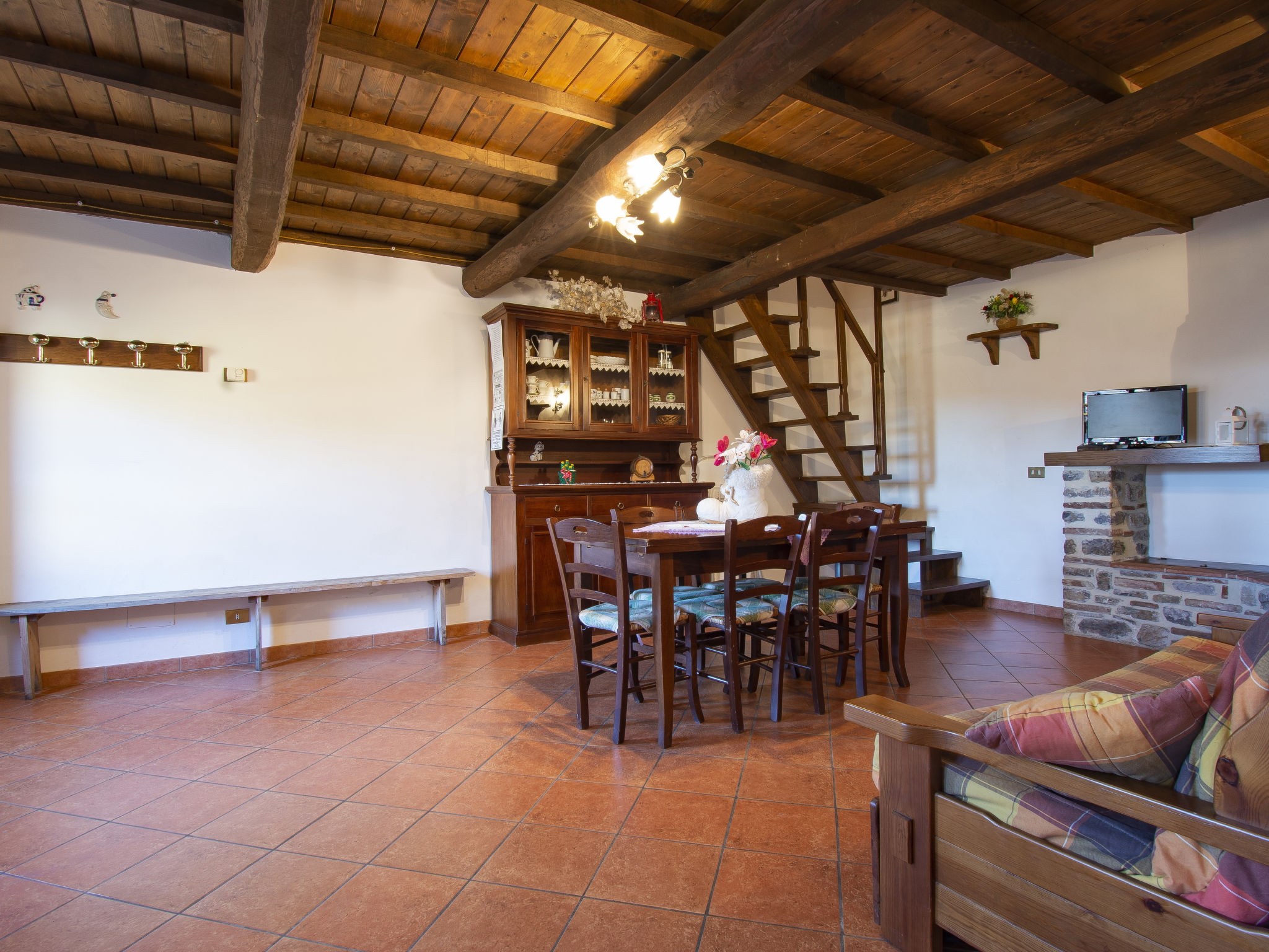 Photo 8 - 4 bedroom House in Fabbriche di Vergemoli with private pool and garden