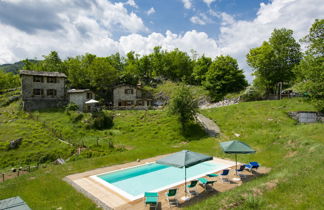 Foto 1 - Haus mit 4 Schlafzimmern in Fabbriche di Vergemoli mit privater pool und garten