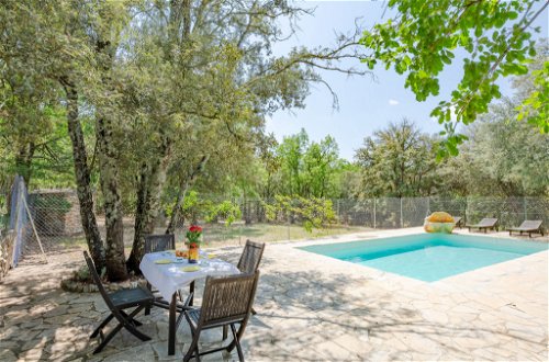 Foto 2 - Casa con 2 camere da letto a Régusse con piscina privata e giardino